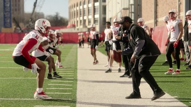 Travis Fisher spring practice 2022 defensive backs